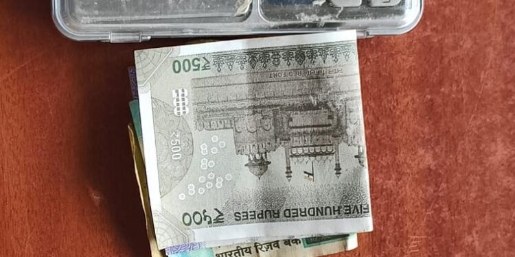 पूर्णिया – स्मैक तस्कर शमशेर गिरफ्तार: मधुबनी पुलिस की बड़ी कार्रवाई, 21.17 ग्राम स्मैक के साथ रंगे हाथों पकड़ा गया