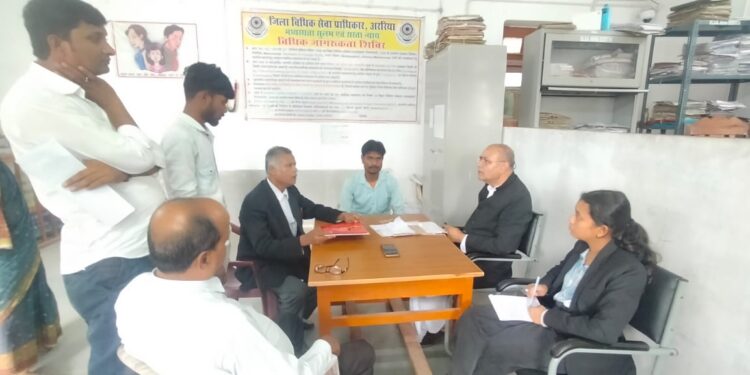 इंटर्नशिप कर रही छात्रा मोनार्वी श्रीवास्तव का मध्यस्थता की कार्यवाही का अध्ययन जारी