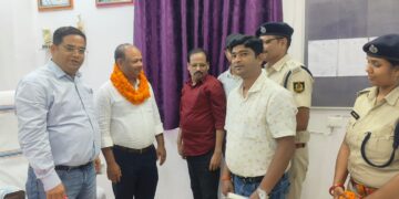 मंडल कारा अररिया में डॉक्टर नीरज कुमार को दी गई भावभीनी विदाई