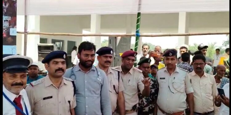 सुपौल – पीपरा वासियों को मिली सौगात, PM ने हरी झंडी दिखाकर किया पीपरा में रेल सेवा की शुरुआत, लोगों में खुशी।