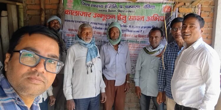 कालाजार उन्मूलन क़ो लेकर जिले के 12 प्रखंडो में चल रहा है दवा छिड़काव