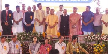 उत्तर प्रदेश के वे परिवार कर्मवीर हैं जिनके परिवार के प्रत्येक सदस्य की औसत आय 1.10 लाख रुपये है: मोदीकेयर