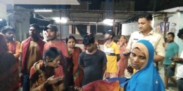 बाइक की ठोकर से महिला की मौ’त; पुलिस ने बाइक सवार को हिरासत मे ले लिया