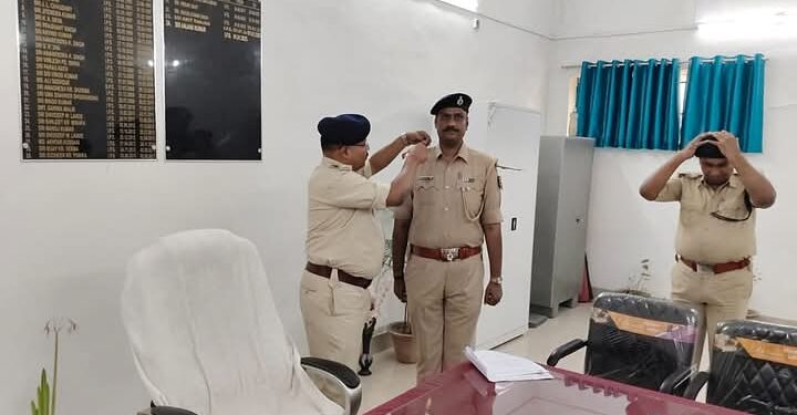 अररिया में नौ पुलिसकर्मियों को मिली पदोन्नति