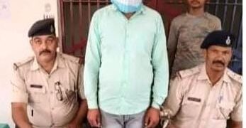 रानीगंज में फाइनेंस कर्मी से हुई लूट का पुलिस ने किया सफल उद्भेदन, एक अपराधी गिरफ्तार, लूट की रकम व बाइक बरामद