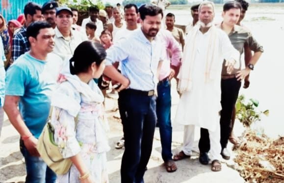 बिहार -बाढ़ पूर्व तैयारियों की समीक्षा, जिलाधिकारी विशाल राज ने अंचल क्षेत्र टेढ़ागाछ का किया व्यापक निरीक्षण