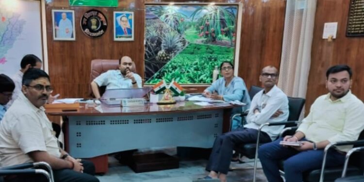 किशनगंज, बिहार -विधानसभा आम निर्वाचन 2025 के मद्देनजर विशेष गहन पुनरीक्षण कार्यक्रम को लेकर बैठक आयोजित