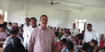 उडनदस्ता ठीम ने किया कलावती स्नातक महाविद्यालय में परीक्षा का औचक निरीक्षण