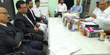 सुपरभाईजरी सह मेडिएशन कमिटि की बैठक मे फैमिली जज अविनाश कुमार टू ने मध्यस्थता के माध्यम से सुलह समझौता कराने की कही बात