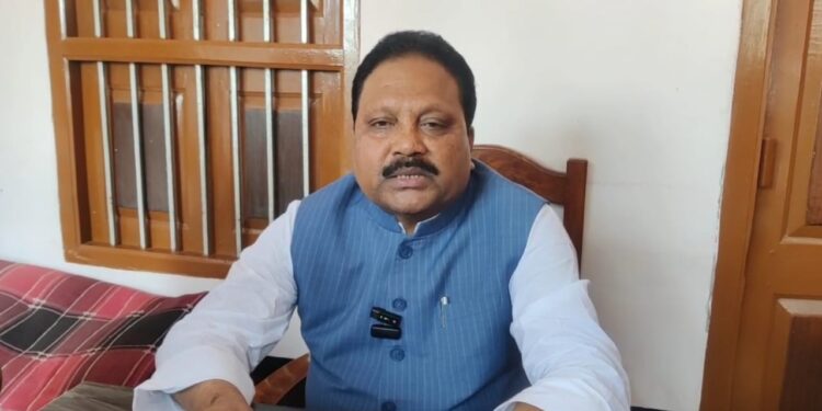 उद्योग मंत्री नीतीश मिश्रा का आरआईटीएम फारबिसगंज दौरा