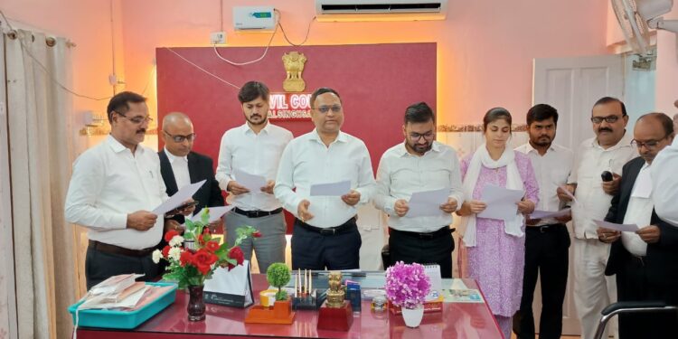 अनुमंडलीय व्यवहार न्यायालय एवं उपकारा परिसर में नशीली दवाओं के दुरुपयोग और अवैध तस्करी के खिलाफ अंतराष्ट्रीय दिवस मनाया गया