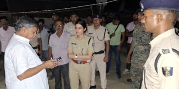 दलितों पर ज़ुल्म पांच लोगों को पहले पीटा आग में झोंका