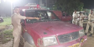 दुर्गापुर में आग लगने से चार परिवार का घर सहित सबकुछ जलकर खाक, देर से पहुंचे दमकल कर्मियों पर ग्रामीणों ने किया हमला, दमकल को किया क्षतिग्रस्त