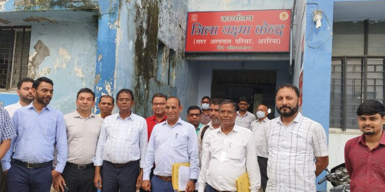 केंद्रीय टीबी डिवीजन की दो सदस्यीय टीम ने किया अररिया का दौरा