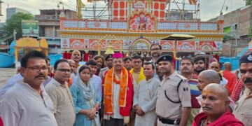 कुशेश्वरस्थान दरभंगा :- दरभंगा प्रमंडल के आयुक्त पहुंचे कुशेश्वरस्थान किया महादेव का जलाभिषेक,