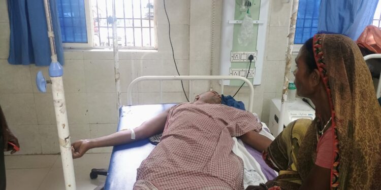 मकई चोरी का झूठा आरोप लगाकर व्यक्ति को अगवा कर नेपाल ले जाने का प्रयास, गंभीर हालत में मिला बेहोश