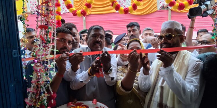 पुर्णिया – पंचायती राज्य मंत्री ने पंचायत भवन का किया उद्घाटन