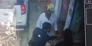 पलासी – पत्रकार को जान से मारने व दुकान में आग लगाने की धमकी, परिवार दहशत में