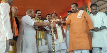 एनडीए कार्यकर्ताओं का विशाल सम्मेलन, विकास कार्यों पर विपक्ष को घेरा