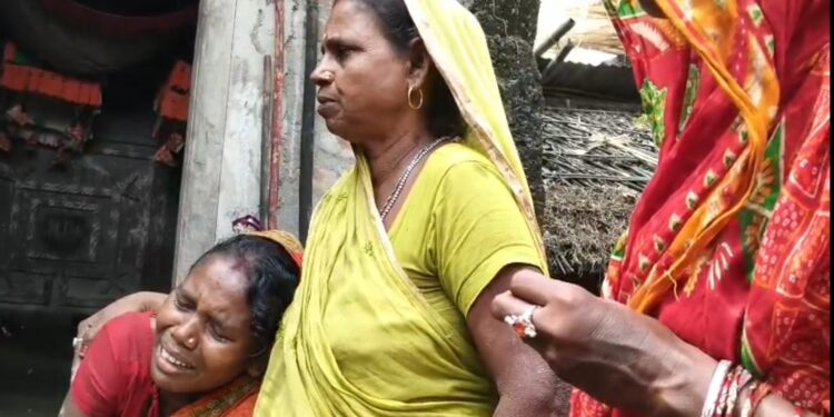 भरगामा – सोमवार को छठ घाट बनाने के दौरान पैर फिसलने के कारण 11 वर्षीय बच्ची की हुई मौत परिवार में पसरा मातम।