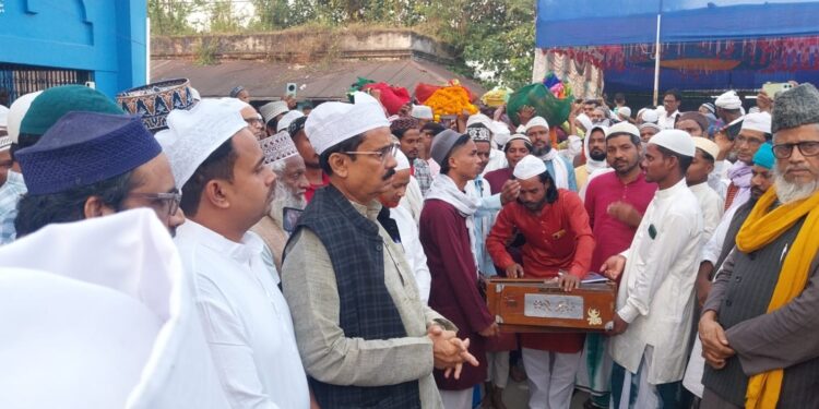 बारसोई, कटिहार – खानकाह रहमानपुर तकिया शरीफ में 114वां सालाना उर्स शरीफ का शुभारंभ।