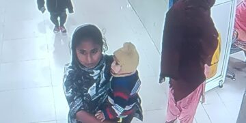 अररिया – सदर अस्पताल से नौ माह का बच्चा चोरी, CCTV में महिला पकड़ी गई
