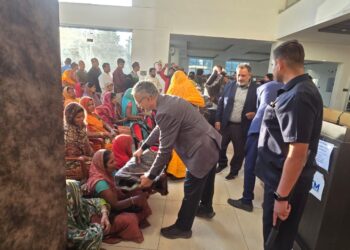 अररिया – आर.के. रूंगटा चैरिटेबल ट्रस्ट द्वारा लगभग 600 से अधिक जरूरतमंदों के बीच कंबल का किया गया वितरण