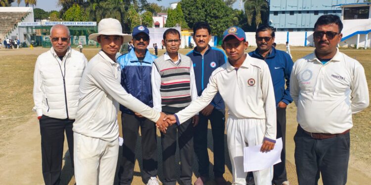 अररिया – एफ.सी.ए. अंडर-16 ने कांसम ट्रॉफी पर किया कब्जा, डी.सी.ए. को 5 विकेट से हराया