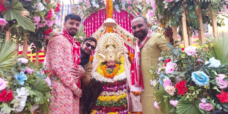 श्याम परिवार के 11वें वार्षिकोत्सव पर फारबिसगंज में निकली भव्य निशान शोभायात्रा, जयकारों से गूंजा शहर