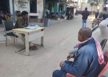 पलासी थाना में व विभिन्न कार्यालयों में जनता दरबार आयोजित हुई है