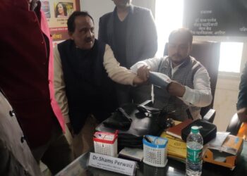 अररिया कॉलेज में साप्ताहिक स्वास्थ्य परीक्षण शिविर का आयोजन, शिक्षकों व छात्रों को मिला चिकित्सीय परामर्श