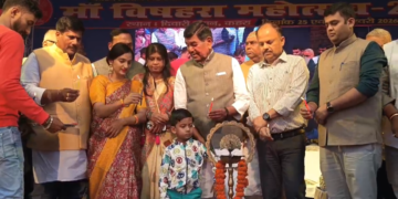दिवारी स्थान के विषहरा मंदिर परिसर में दो दिवसीय विषहरा महोत्सव का भव्य शुभारंभ
