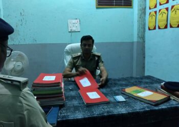 दरभंगा :- कुशेश्वरस्थान व नदी थाना का एसएसपी ने किया औचक निरीक्षण