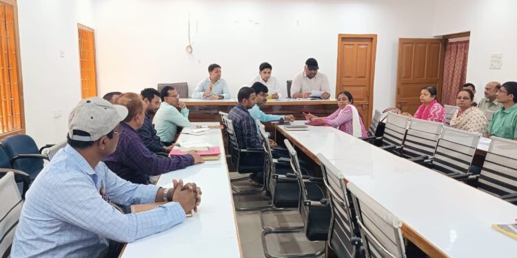 एसडीओ ने तीन दिवसीय बिहार दिवस के सफल आयोजन को लेकर किया बैठक