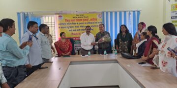 अररिया – महिला दिवस पर बाल संरक्षण विषयक गोष्ठी, सामाजिक योगदान देने वाली महिलाओं को किया गया सम्मानित