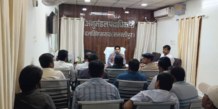 एसडीओ ने गैस वितरण को लेकर एजेंसी संचालकों के साथ किया बैठक