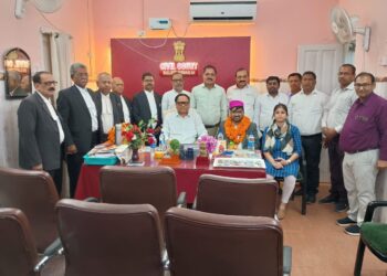 सब जज प्रथम विवेक चन्द्र वर्मा का स्थानांतरण होने पर विदाई सह सम्मान समारोह आयोजित