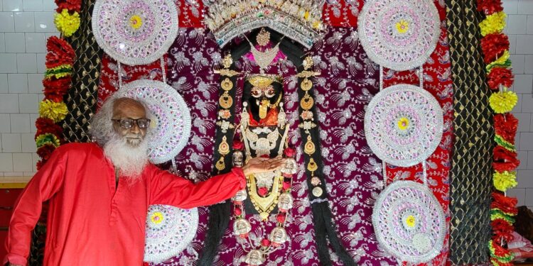 अररिया – नवरात्रि को लेकर काली मंदिर में हुआ विशेष पूजा-अर्चना