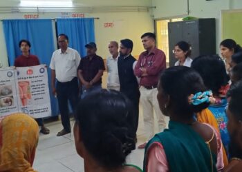 किशनगंज, बिहार -लंबे समय तक खांसी, शरीर में गांठ, असामान्य रक्तस्राव या वजन में अचानक कमी जैसे लक्षण दिखाई दें तो कैंसर का पता लगाने के लिए चिकित्सक से तुरंत संपर्क करना चाहिए…