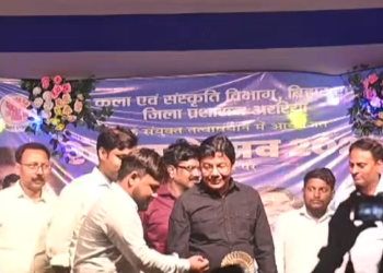 रेणु महोत्सव 2026 के तहत टाउन हॉल में साहित्य परिचर्चा व कवि सम्मेलन का भव्य आयोजन