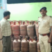 भारी मात्रा में LPG गैस पुलिस ने किया बरामद।