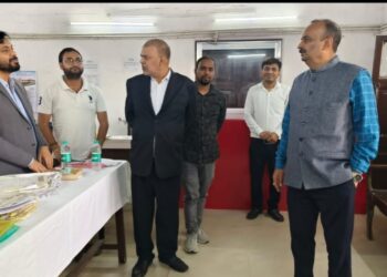 किशनगंज, बिहार -2,31 लाख,53,369 रुपये से हुआ सुलह समझौते तथा टेलीफोन बिल के 17 मामलों में कुल 27,797 रुपये एवं श्रम विभाग से 01 मामला का भी हुआ निष्पादन