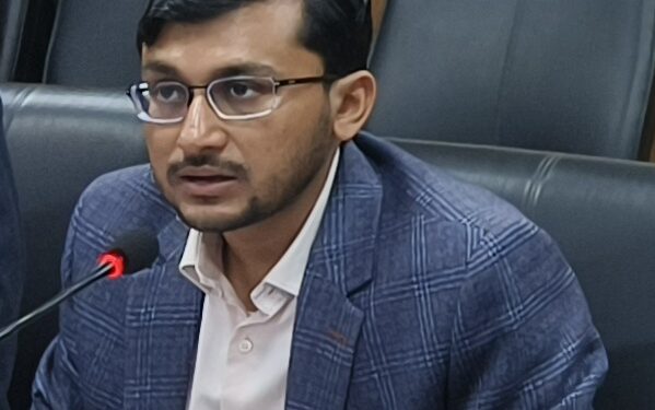 स्वास्थ्य सेवाओं की समीक्षा बैठक में डीएम सख्त: संस्थागत प्रसव, जांच सुविधा एवं मातृ स्वास्थ्य सुधार पर दिया जोर, टीबी मुक्त अभियान में जिला अव्वल