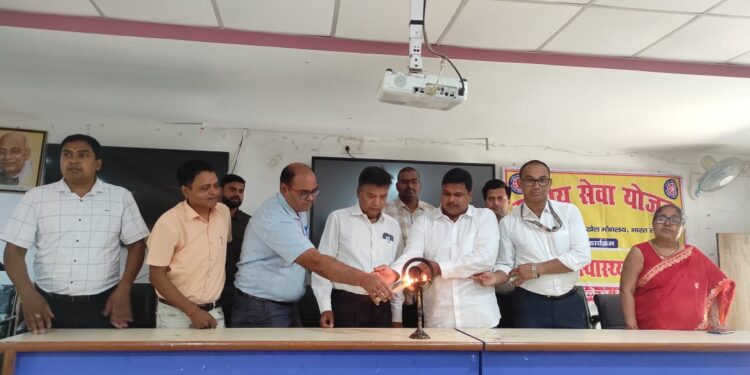 आर. बी. कालेज परिसर में विश्व स्वास्थ्य दिवस पर कार्यक्रम आयोजित 