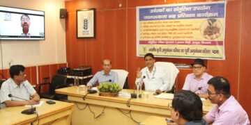पटना – कृषि अनुसंधान परिसर, पटना में उर्वरकों के वैज्ञानिक एवं संतुलित उपयोग को बढ़ावा देने हेतु संवाद बैठक