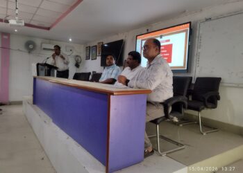 आरबी कॉलेज के प्रधानाचार्य ने छात्रों को किया उत्साहवर्धन