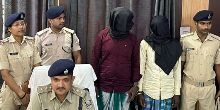 किशनगंज पुलिस ने जारी की सनसनीखेज प्रेस विज्ञप्ति -हत्या की प्राथमिक दर्ज कराने वाला किया था 15अप्रैल को भाई की पत्नी सरवरी बेगम की हत्या, बटाईदार के साथ गिरफ्तार 