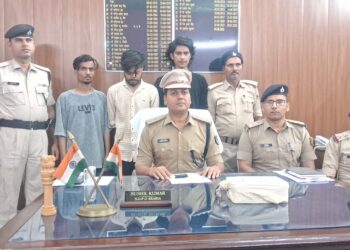 अररिया – नशा तस्करों पर कड़ा प्रहार: अररिया पुलिस ने स्मैक के साथ तीन को दबोचा, वाहन भी जब्त