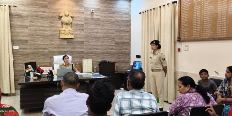 जनता दरबार में सुनी गई आमजन की समस्याएं, त्वरित निस्तारण के निर्देश