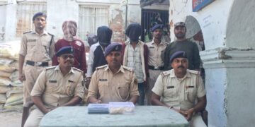 हथियार के साथ तीन युवक गिरफ्तार,